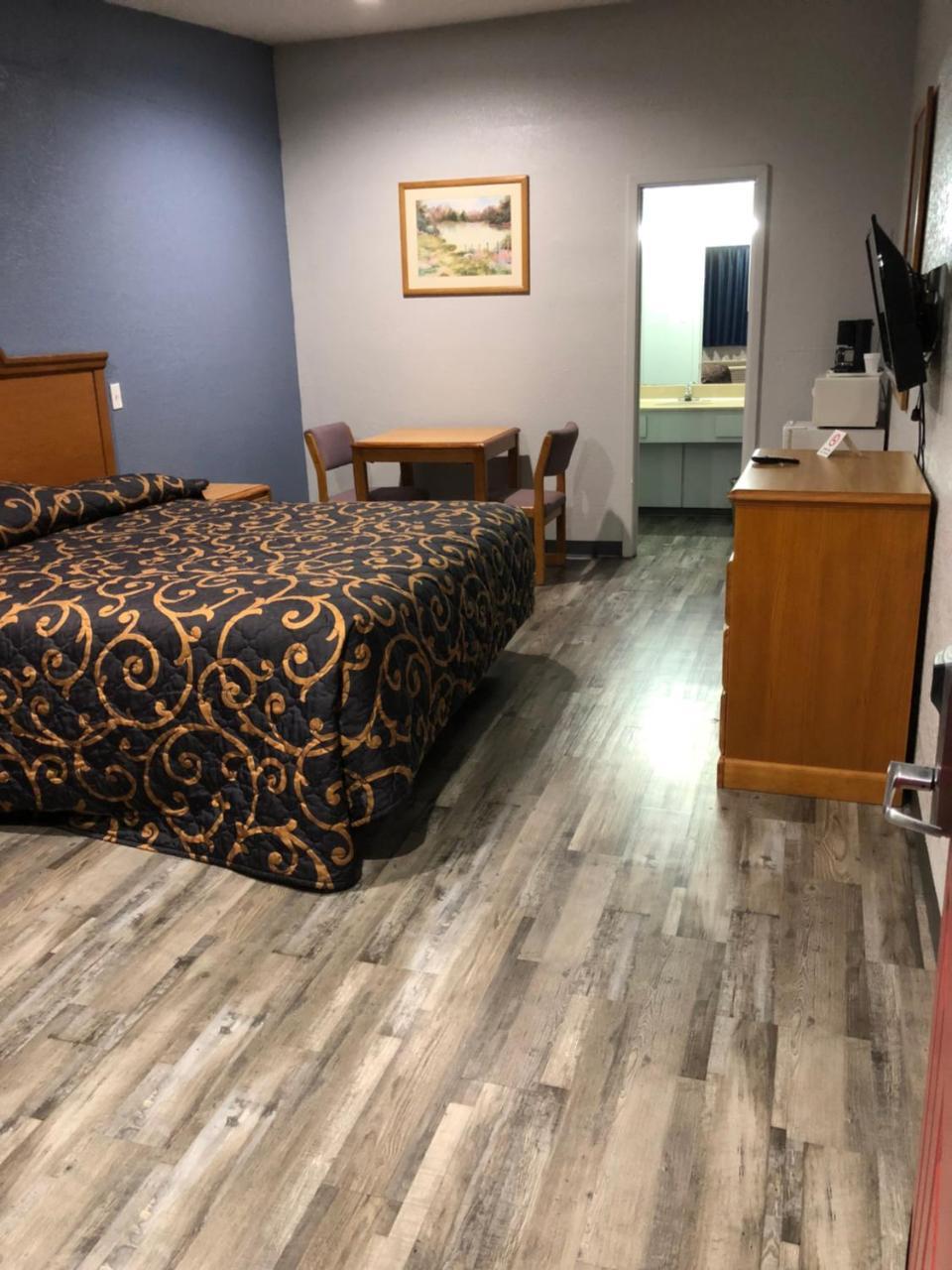 Delux Inn Cleburne Ngoại thất bức ảnh