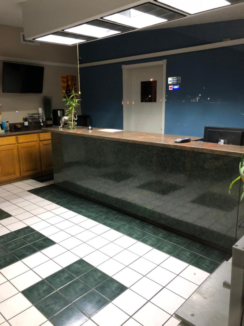 Delux Inn Cleburne Ngoại thất bức ảnh